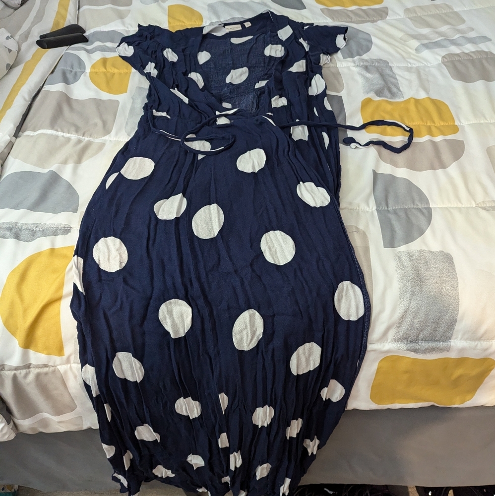Polka Dot Wrap Desk